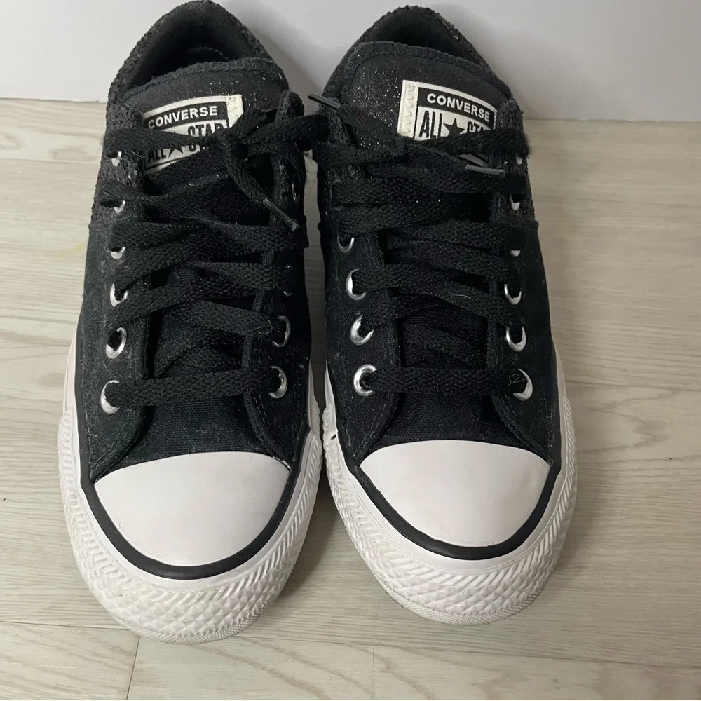 Converse All Star Low Top Women's 7 Black/Black Glitter Lace Up EUC Sneakers - Picture 3 of 6